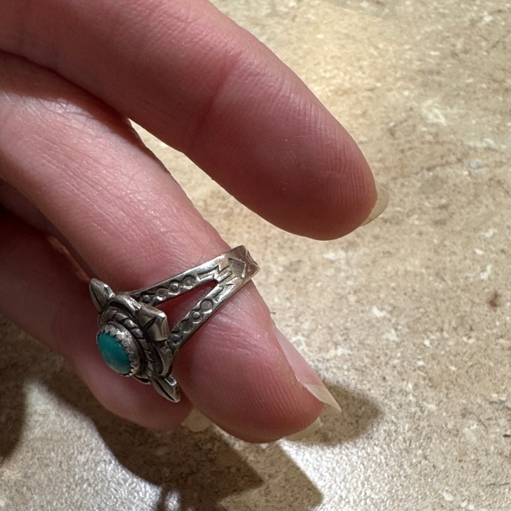 Silver Turquoise Ring - Picture 9 of 13